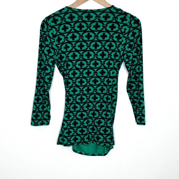 Boden Women's Printed Top Size 4 Green Navy Surplice V Neck Pullover Knit - Picture 8 of 10